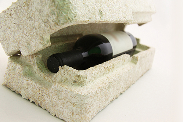 Бутылка вина в грибной упаковке